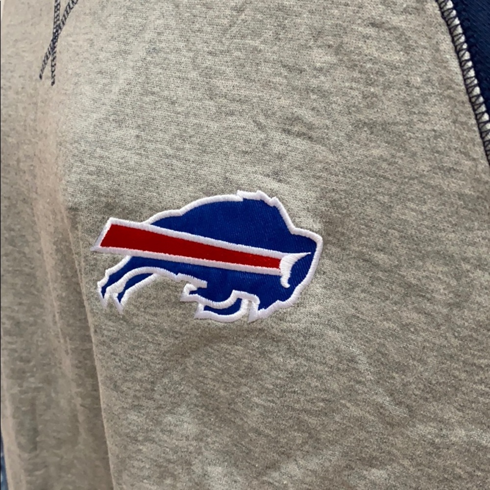 Sweatshirt - Picture 7 of 9